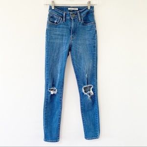 Levi’s 721 High Rise Skinny Ripped Blue Jeans US24